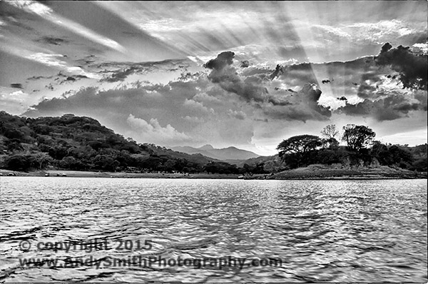 Sunset on Lake Suchitlan